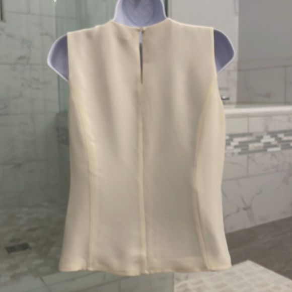 Ivory top - Picture 2 of 3